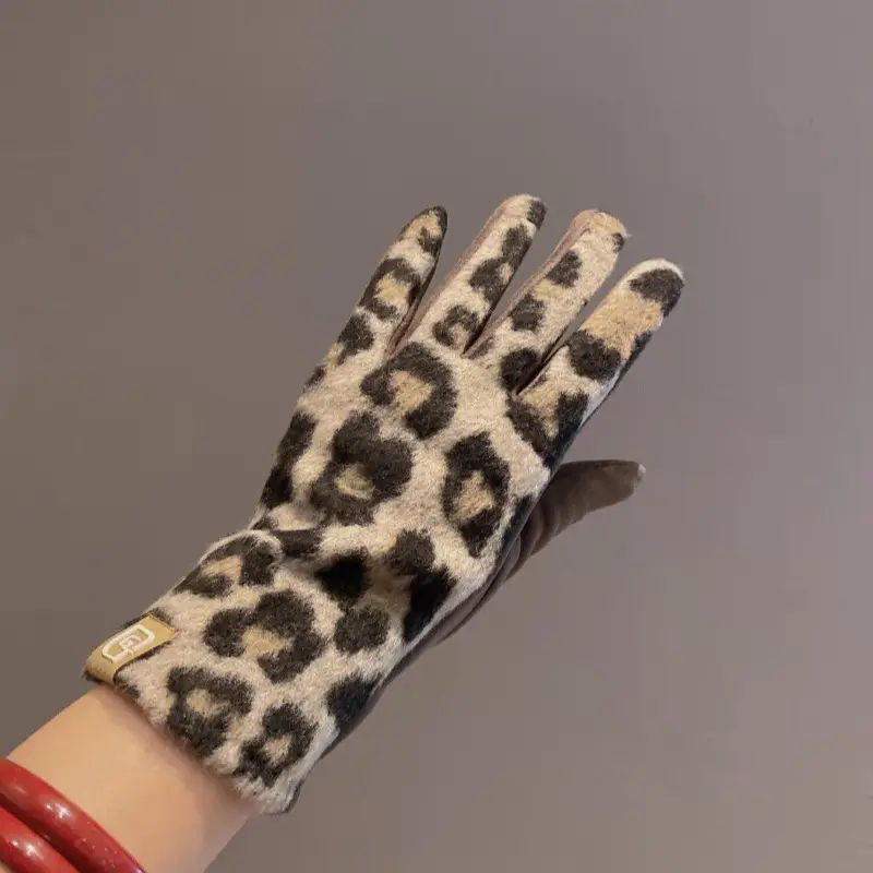 Varme Hansker Med Leopardmønster