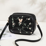 Avslappet Veske Med Blomsterbroderi