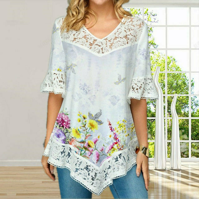 Elegant T-Skjorte Med Blonder Med Blomstertrykk